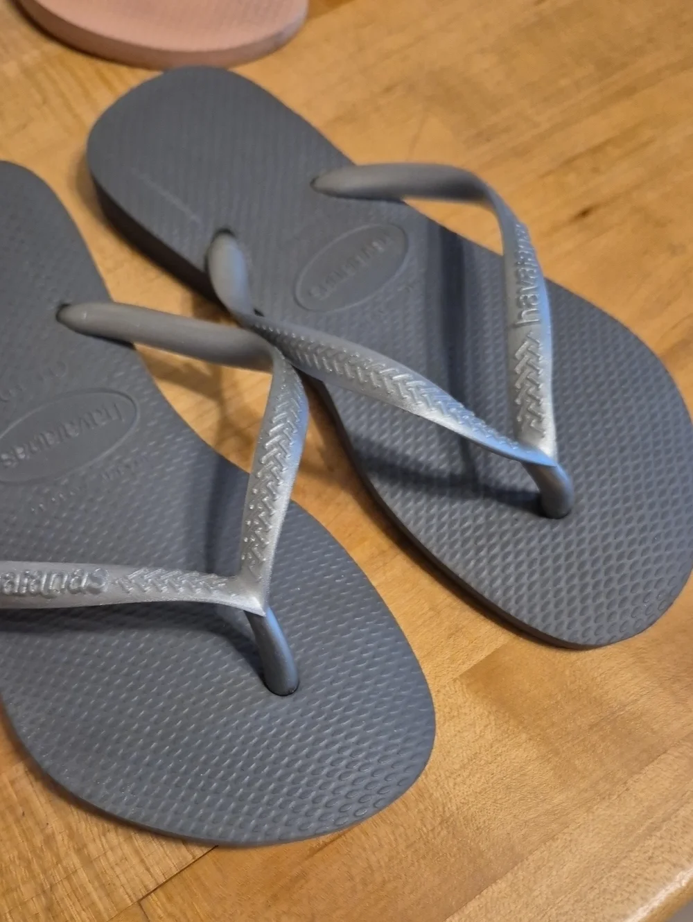 Havaianas Set Of 3 Beach Pool Thong Plastic Sandals